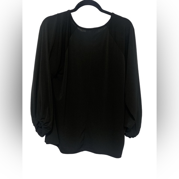 🎁Banana Republic Black Blouse - Picture 2 of 6